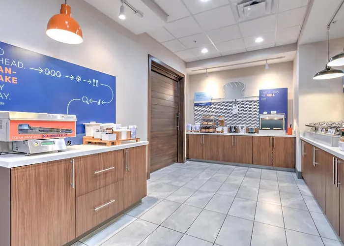 Holiday Inn Express & Suites Dallas Plano North By Ihg