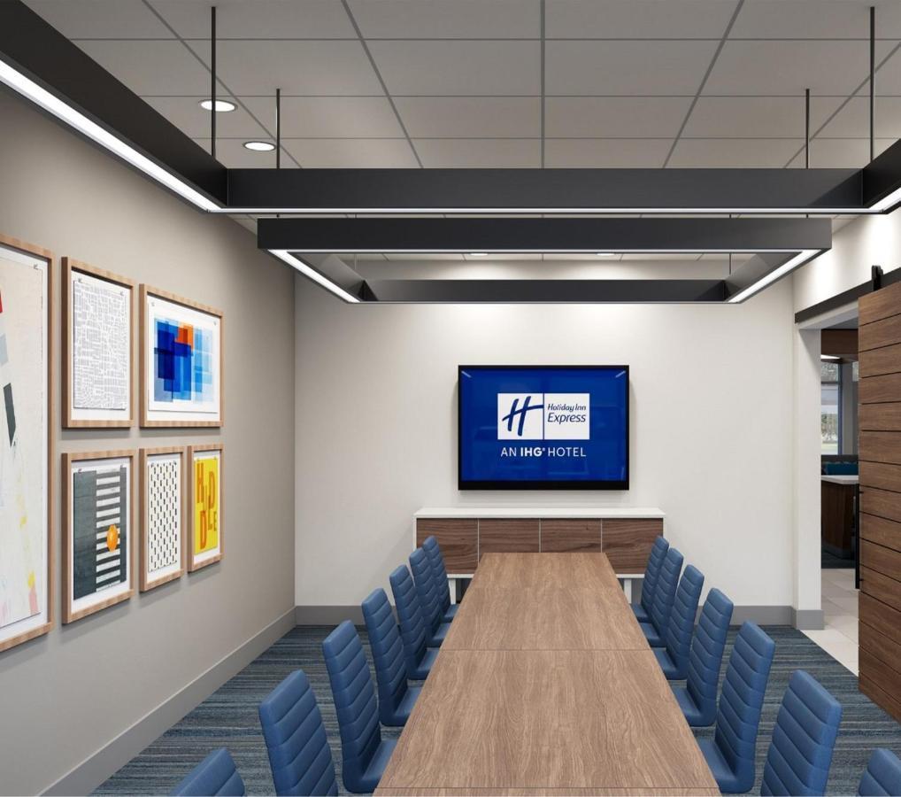 Hotel Express & Dallas North By Ihg Plano