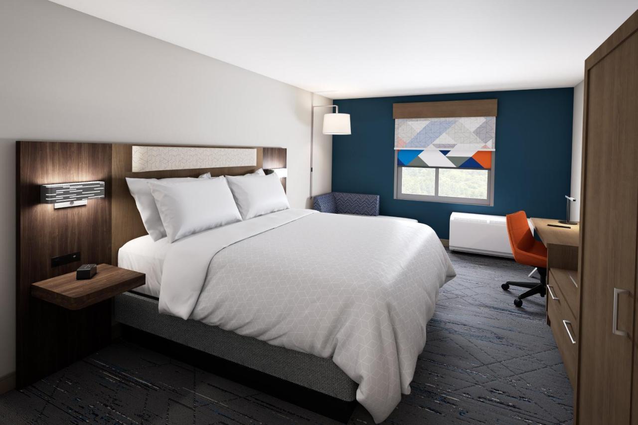Express & Dallas North By Ihg Hotel