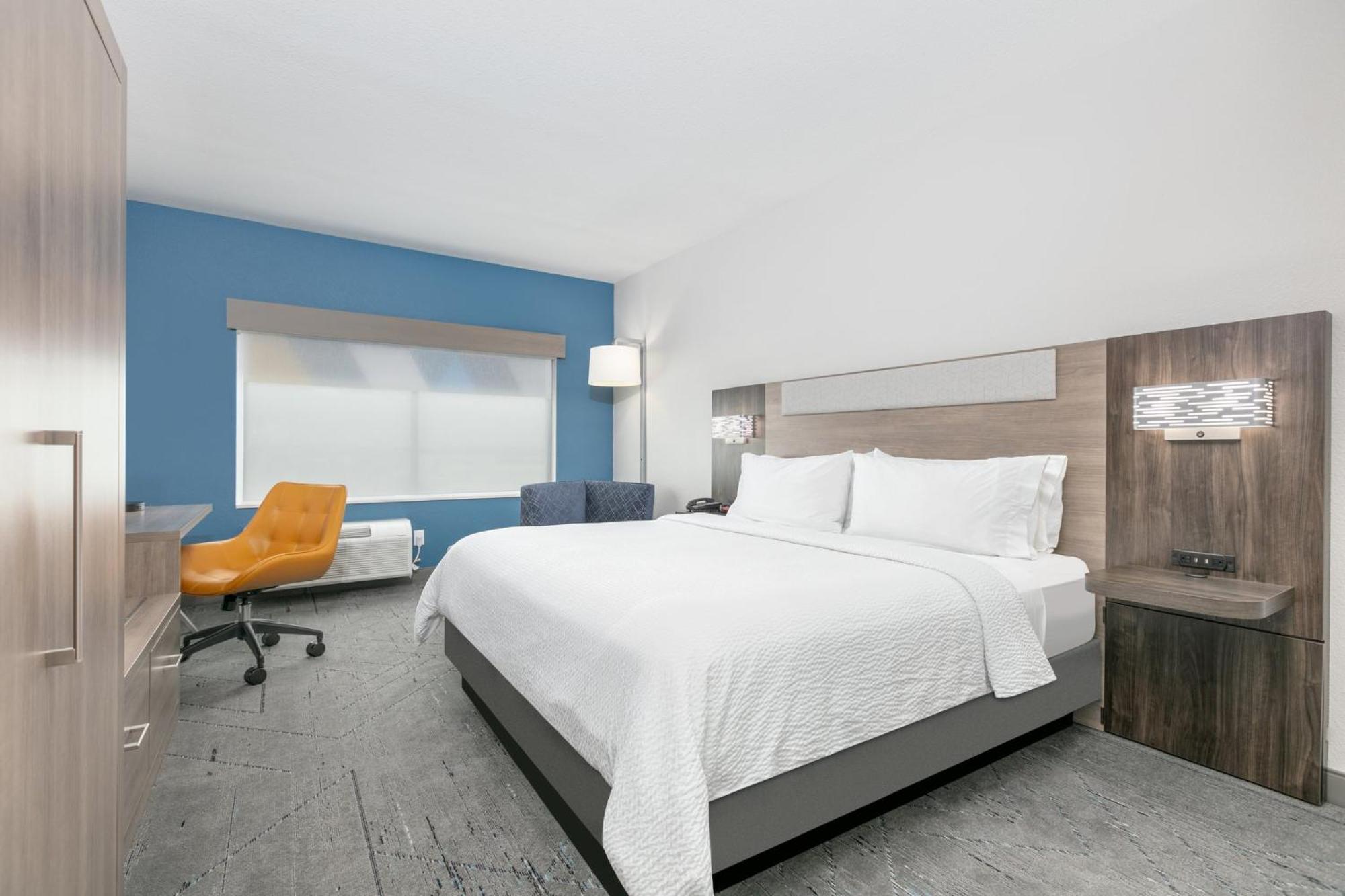 Hotel Express & Dallas North By Ihg Plano